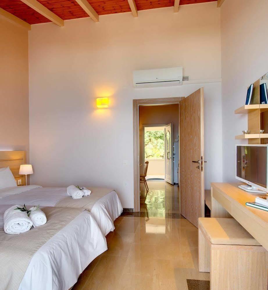 Krouzeri Beach Apartments Katavolos Экстерьер фото