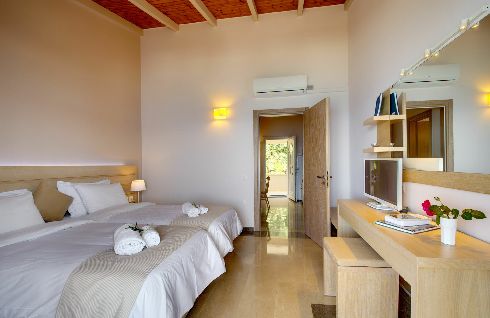 Krouzeri Beach Apartments Katavolos Экстерьер фото