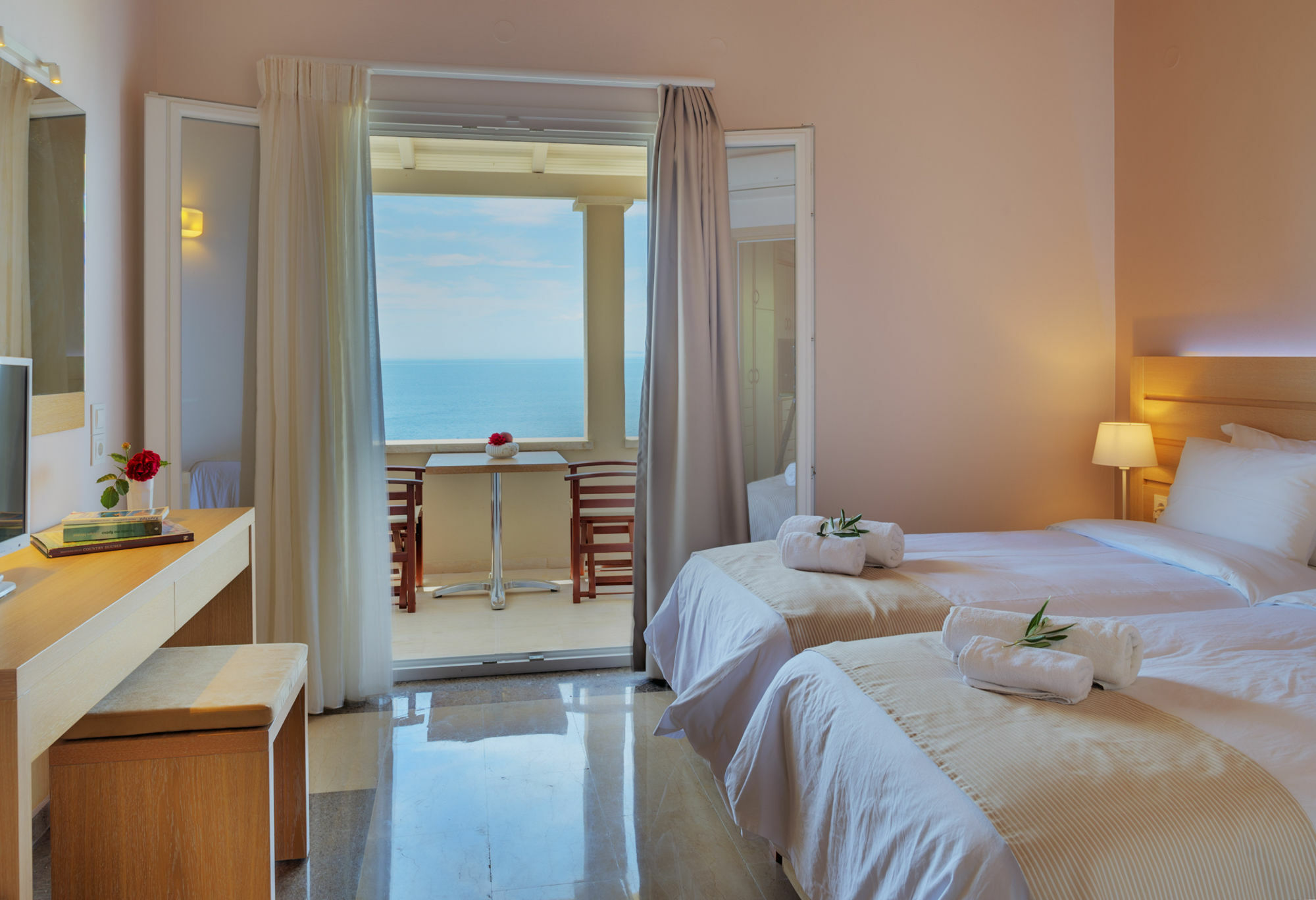 Krouzeri Beach Apartments Katavolos Экстерьер фото